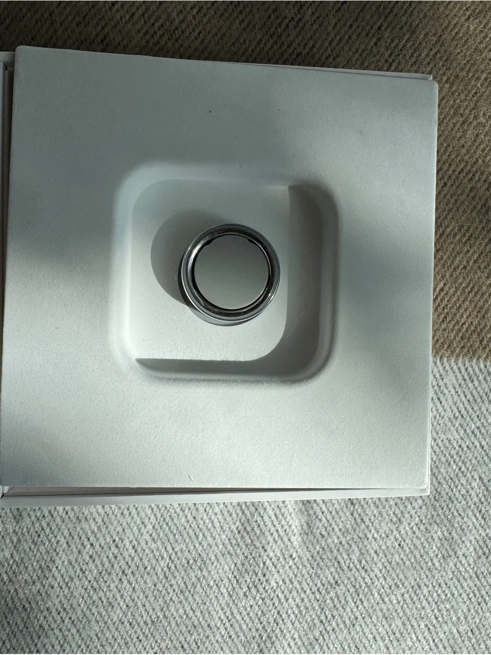 Oura Ring 4 Smart Ring — Polished Silver Finish sz 9